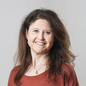 Annie Kaser Portrait 2022 Webfee, Webdesign, Office Managerin, Agentur Guldin Baar